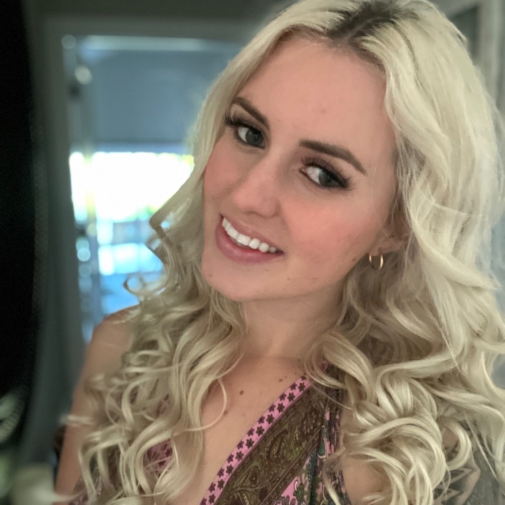 Meet your Posher, Lyndi